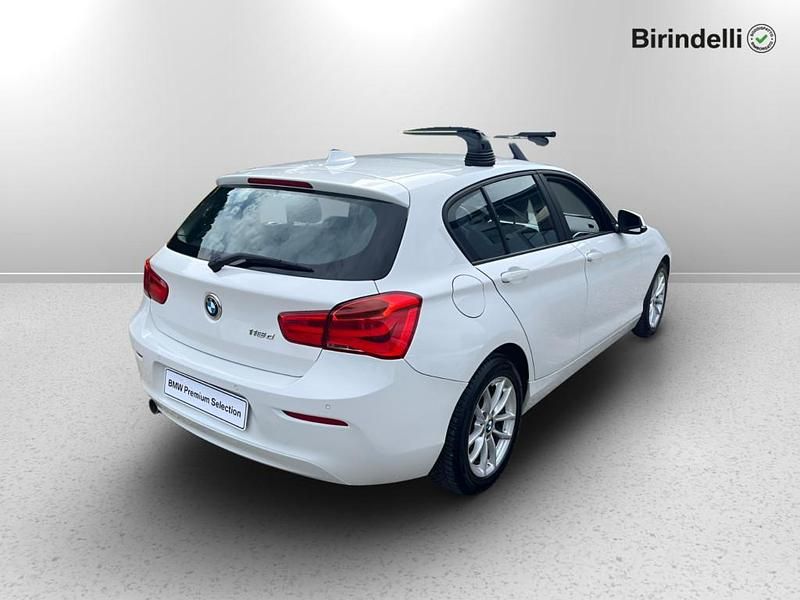 Usata BMW 118 Advantage 149 CV (109 kW) 2019 Alpinweiss iii pastello Utilitaria