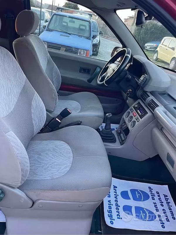 Usata Land Rover Freelander 120 CV (88 kW) 1999 Rosso SUV