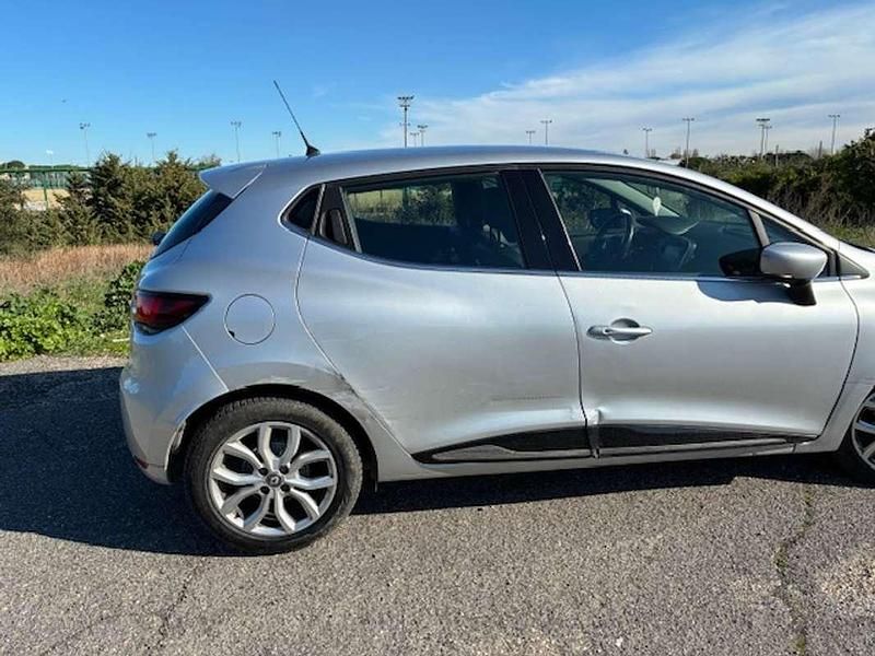 Usata Renault Clio GrandTour 90 CV (66 kW) 2016 Argento Station wagon