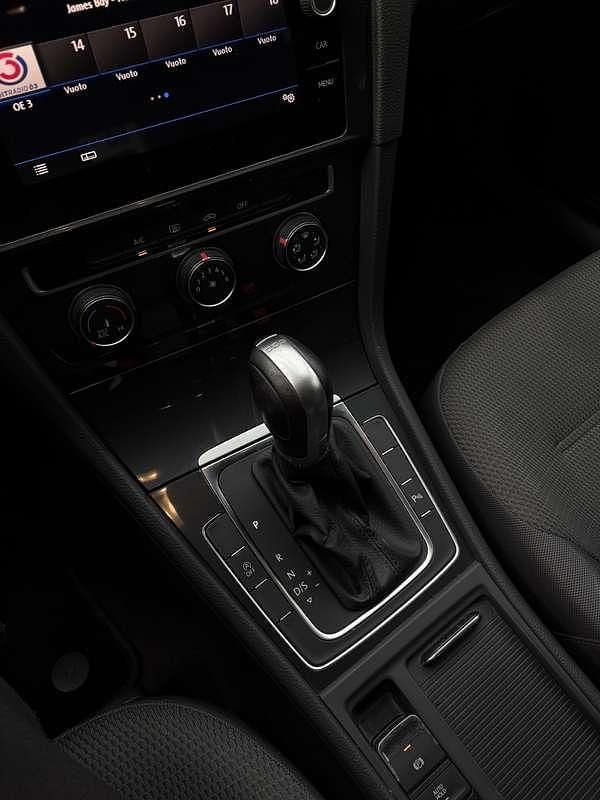 Usata VW Golf VII Trendline 116 CV (85 kW) 2019 Argento Utilitaria