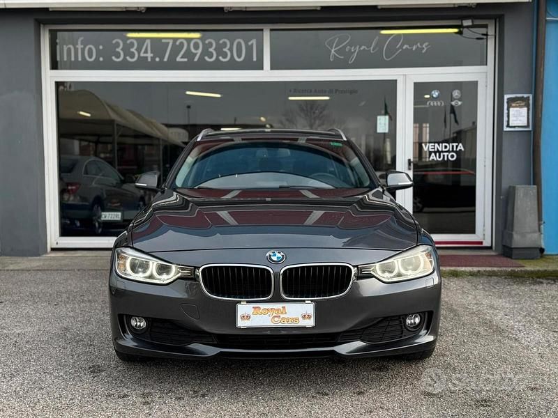 Usata BMW 318 Comfort Edition 143 CV (105 kW) 2013 Grigio Berlina