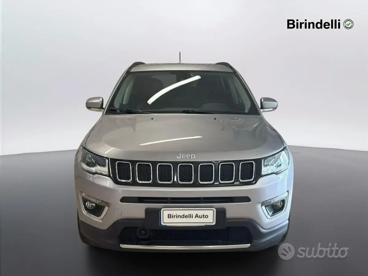 Usata Jeep Compass Limited 140 CV (102 kW) 2019 Argento SUV