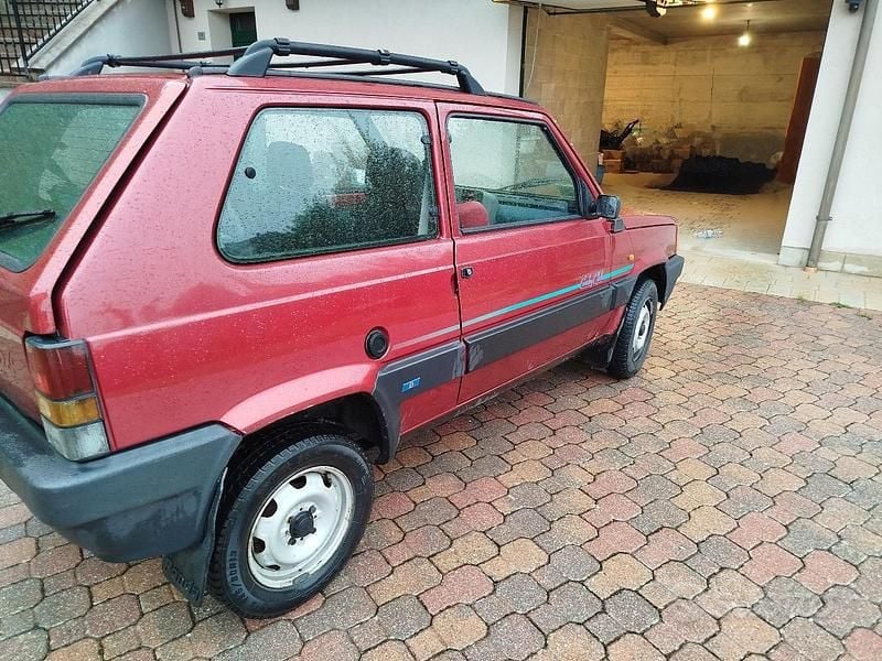 Usata 1996 Fiat Panda 4x4 Club Due volumi | 4400 € (Ottimo prezzo) - Immagine 1/4