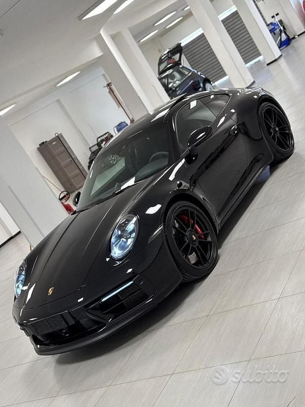 Usata Porsche 911 Carrera 4 GTS 480 CV (353 kW) 2022 Nero Coupé