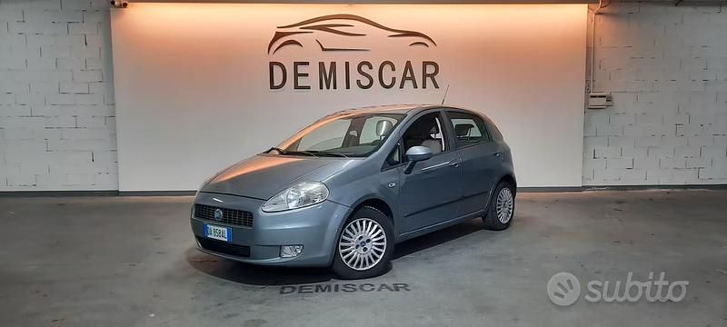 Usata Fiat Grande Punto Active 65 CV (47 kW) 2006 Grigio Utilitaria