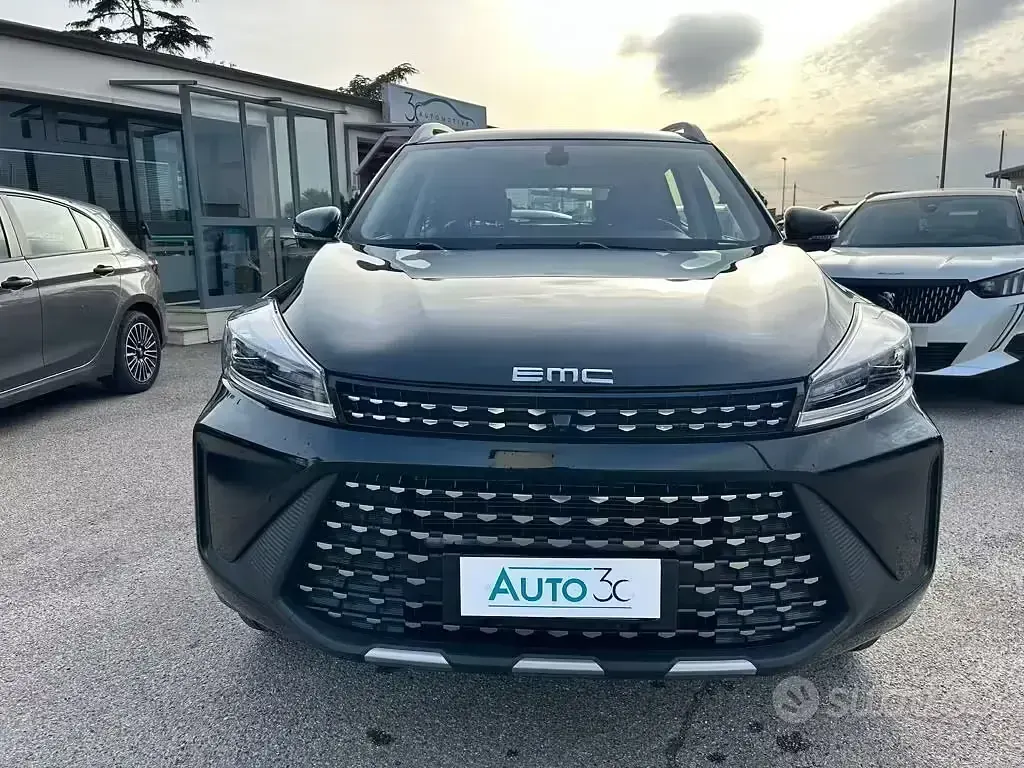 Usata EMC SEI 113 CV (83 kW) 2026 Nero SUV