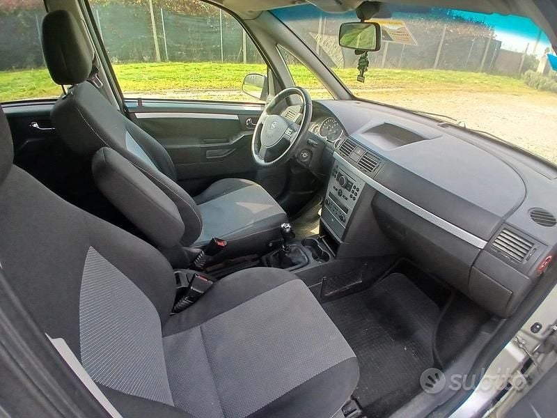 Usata Opel Meriva 90 CV (66 kW) 2006 Monovolume