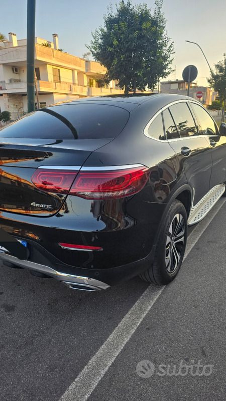Usata Mercedes GLC220 194 CV (142 kW) 2021 Nero Coupé