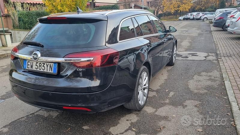 Usata Opel Insignia Business 163 CV (119 kW) 2014 Nero Station wagon