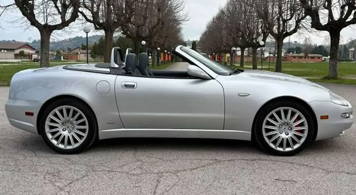 Usata Maserati 4200 420 CV (308 kW) 2003 Argento Cabrio