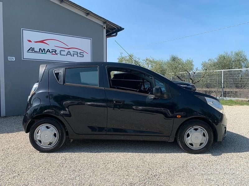 Usata Chevrolet Spark LS 68 CV (50 kW) 2011 Nero Utilitaria