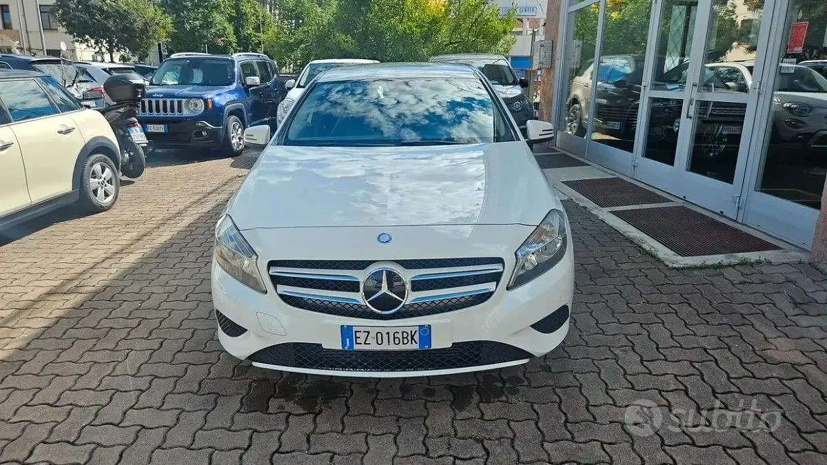 Usata Mercedes A160 AMG 90 CV (66 kW) 2015 Bianco Utilitaria