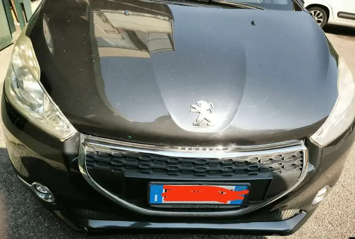 Usata Peugeot 208 Active 68 CV (50 kW) 2012 Utilitaria