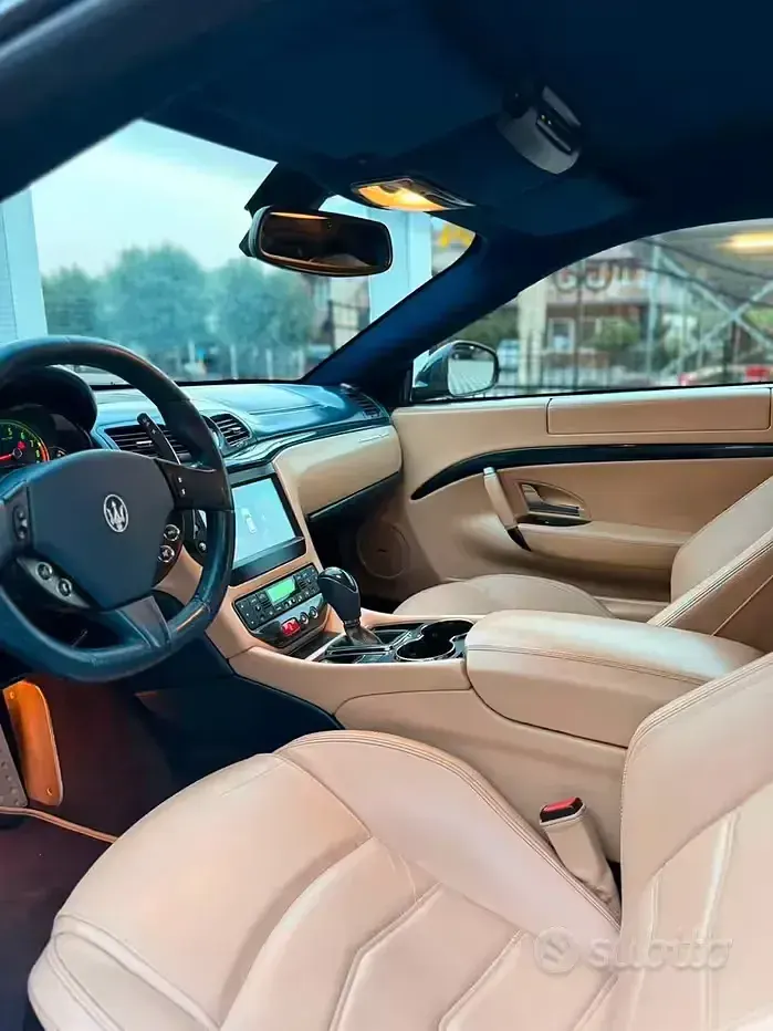 Usata Maserati Granturismo 460 CV (338 kW) 2015 Bluazzurro Coupé