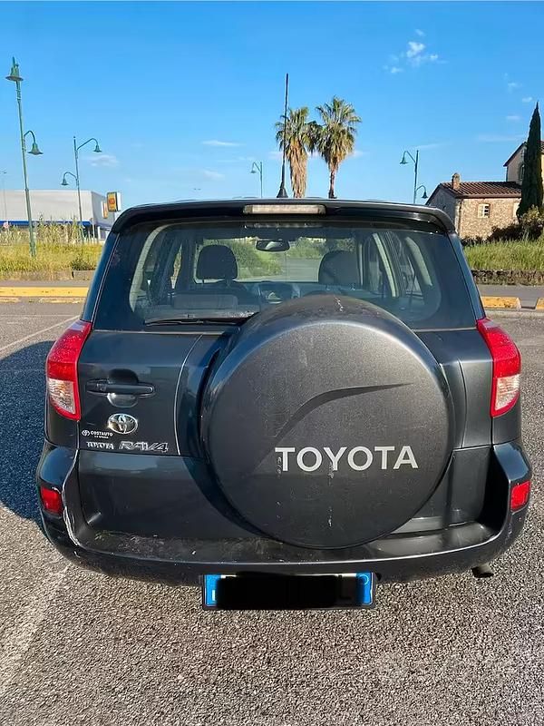 Usata Toyota RAV4 2007 SUV