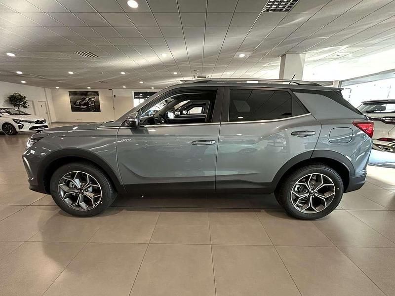 Nuova KGM Korando 163 CV (119 kW) 2025 Grigio SUV