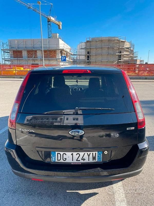 Usata Ford Fusion 2007 Nero Utilitaria