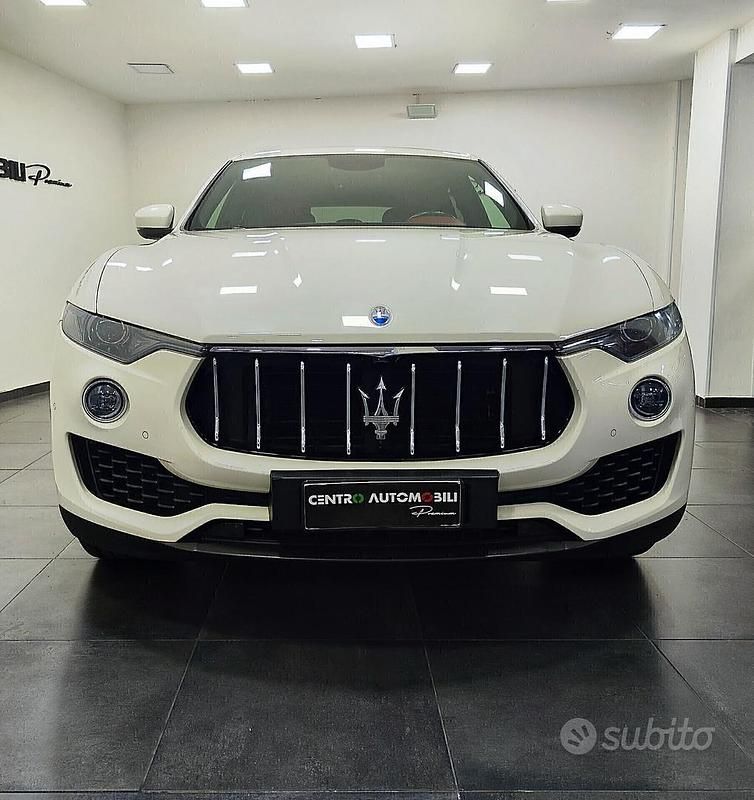 Usata Maserati Levante 275 CV (202 kW) 2017 Bianco SUV