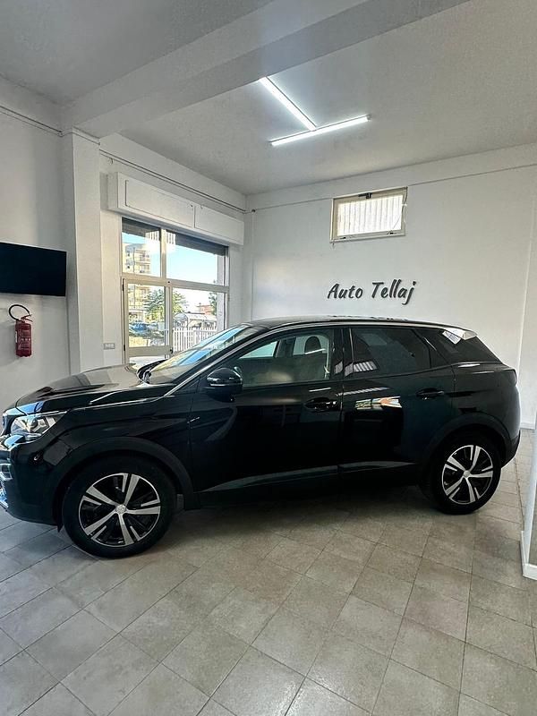 Nero Usata 2019 Peugeot 3008 Allure Station wagon | 17.400 € (Ottimo prezzo) - Immagine 1/4