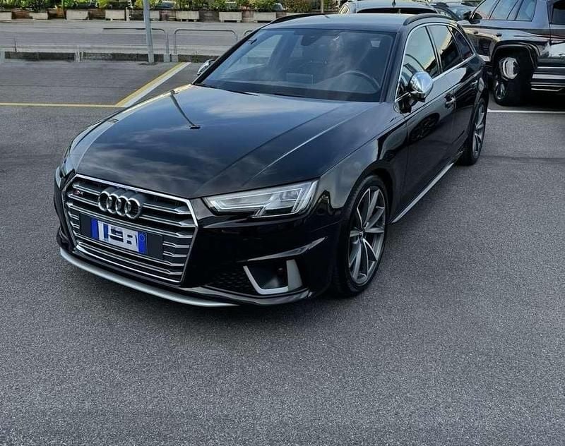 Usata Audi S4 Ambiente 347 CV (255 kW) 2019 Nero Station wagon