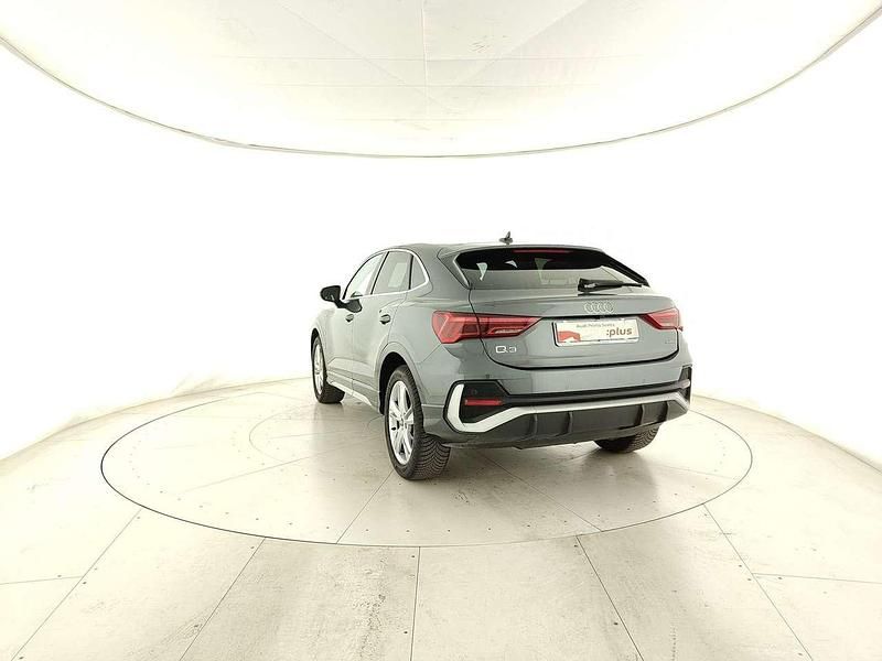 Usata Audi Q3 S-Line 190 CV (139 kW) 2024 Grigio SUV