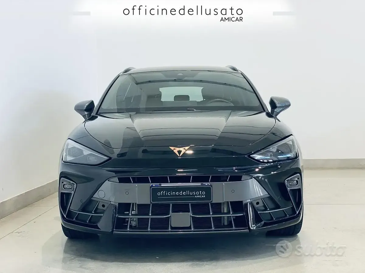 Usata Cupra Leon 150 CV (110 kW) 2025 Nero midnight Station wagon