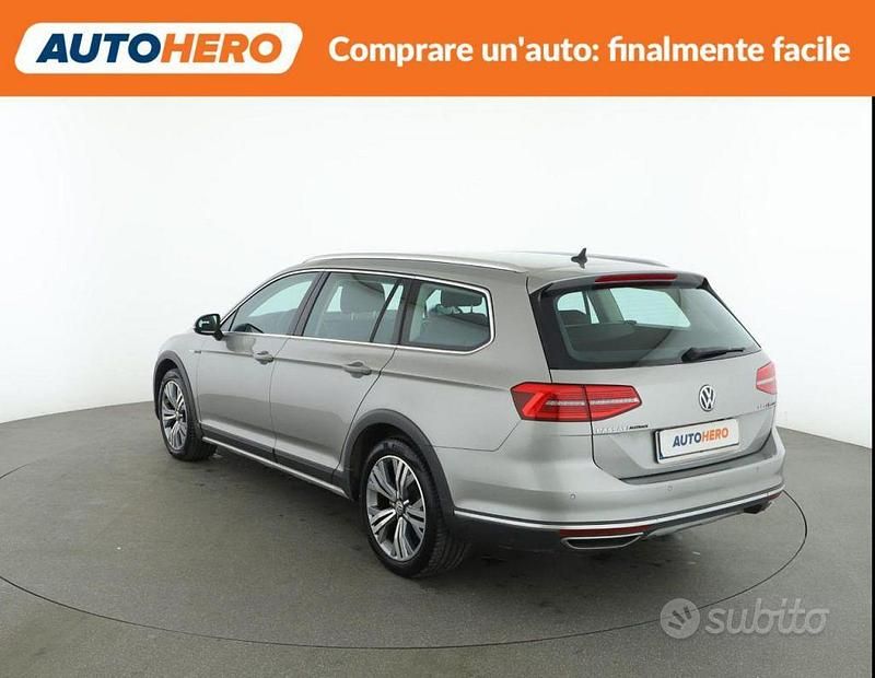 Usata VW Passat Alltrack Business 190 CV (139 kW) 2016 Grigio Station wagon