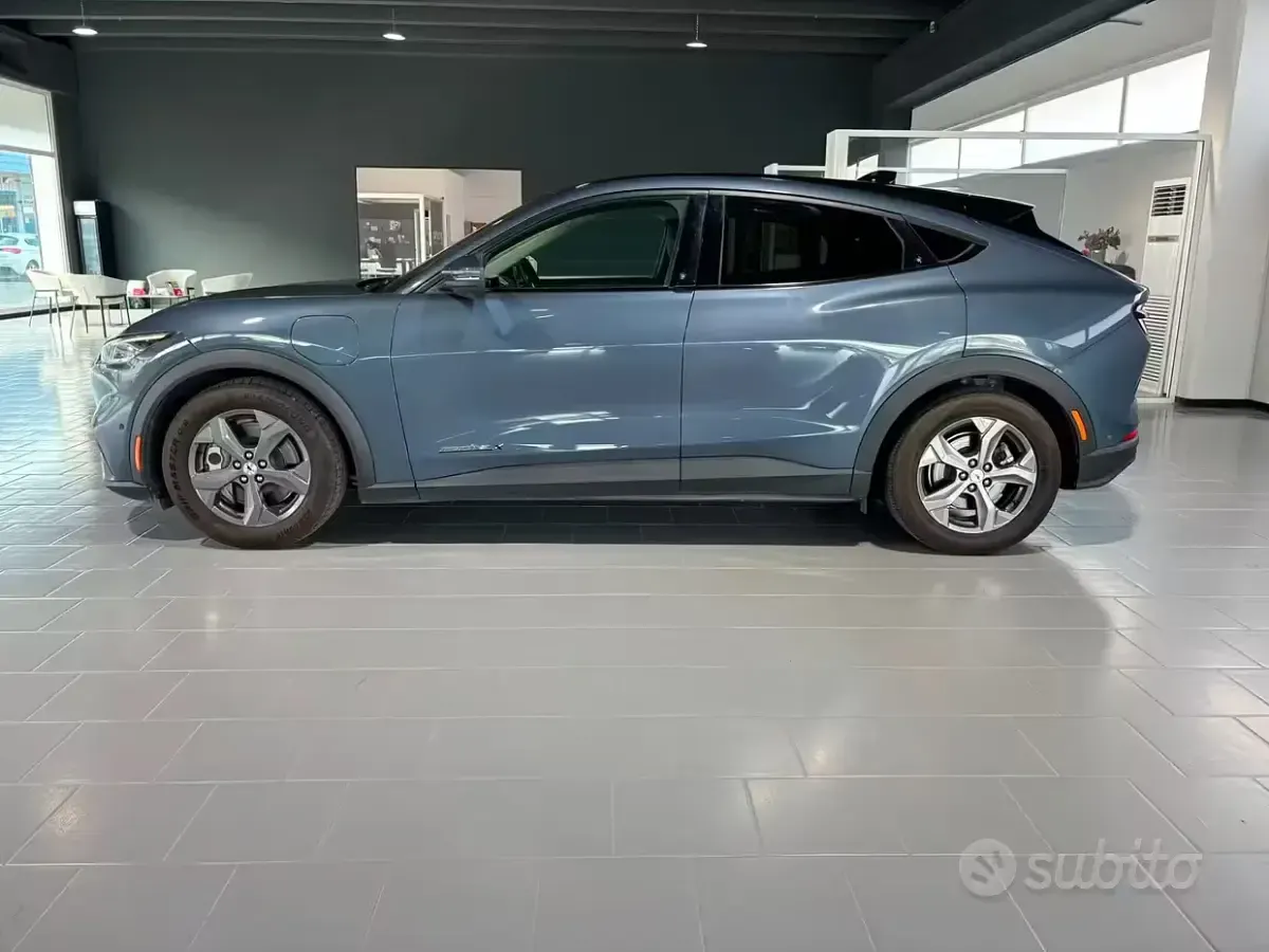 Usata Ford Mustang Mach-E Extended Range 100 kW (136 CV) 2021 Grigio SUV