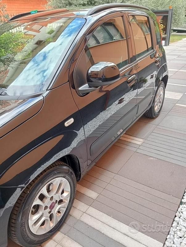 Usata Fiat Panda 75 CV (55 kW) 2017 Nero Utilitaria