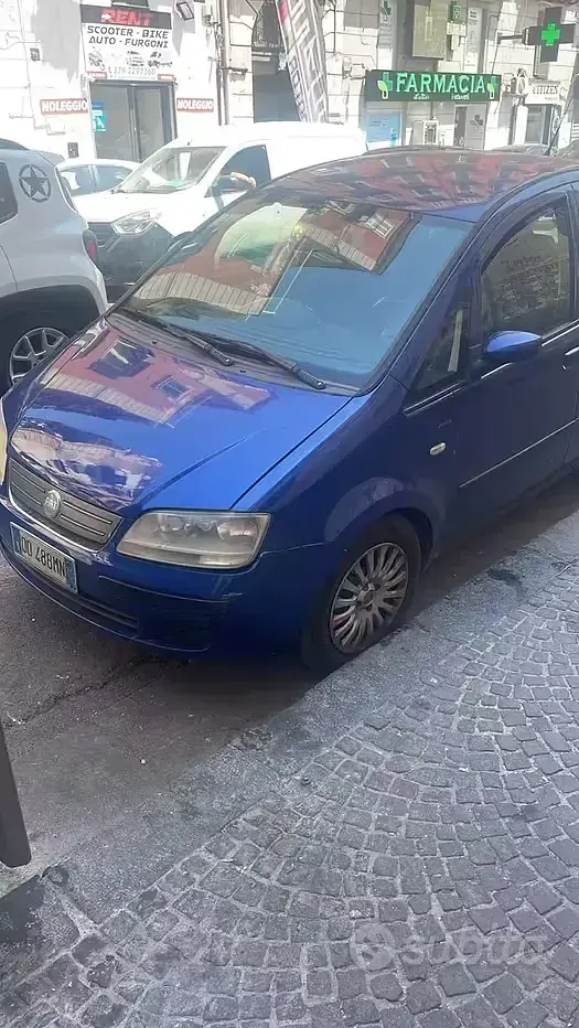 Usata Fiat Idea 69 CV (50 kW) 2006 Bluazzurro Monovolume