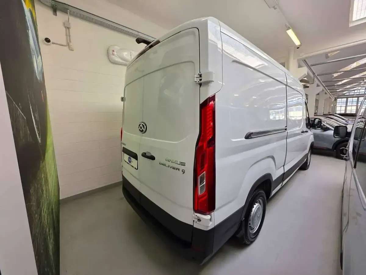 Usata Maxus V90 150 CV (110 kW) 2023 Bianco Furgone