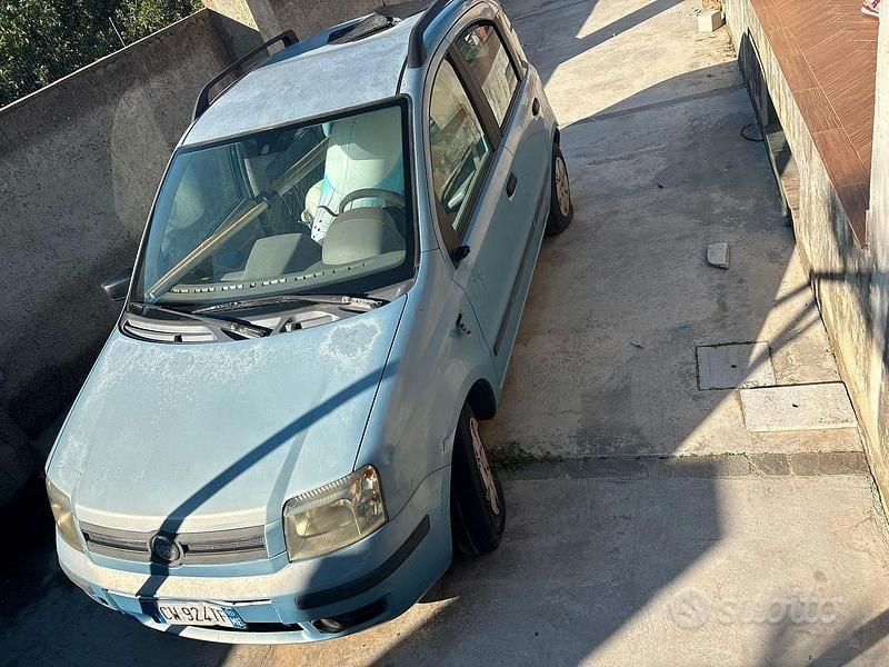 Usata 2006 Fiat Panda Tre volumi | 750 € - Immagine 1/3
