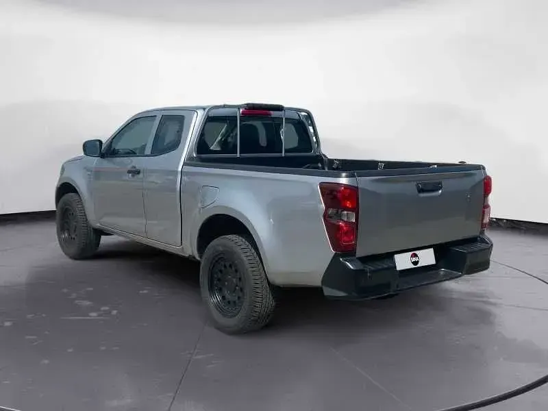 Usata Isuzu D-Max 163 CV (119 kW) 2022 Argento Pick-up