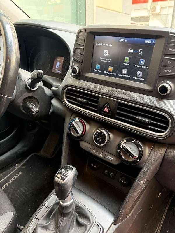 Usata Hyundai Kona Comfort 120 CV (88 kW) 2018 Grigio SUV