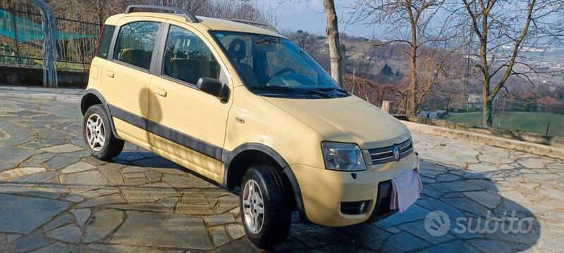 Usato 2005 Fiat Panda 4x4 1.2 Benzin 60 CV (5.300 €)