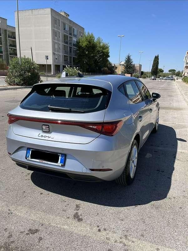 Usata Seat Leon Business 110 CV (80 kW) 2021 Berlina