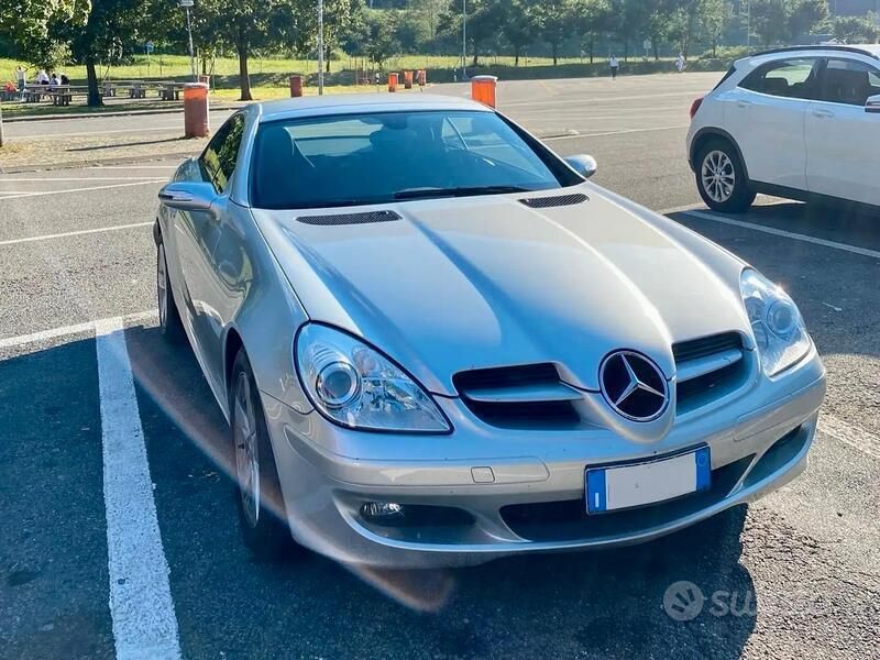 Usata Mercedes SLK200 163 CV (119 kW) 2007 Grigio Cabrio