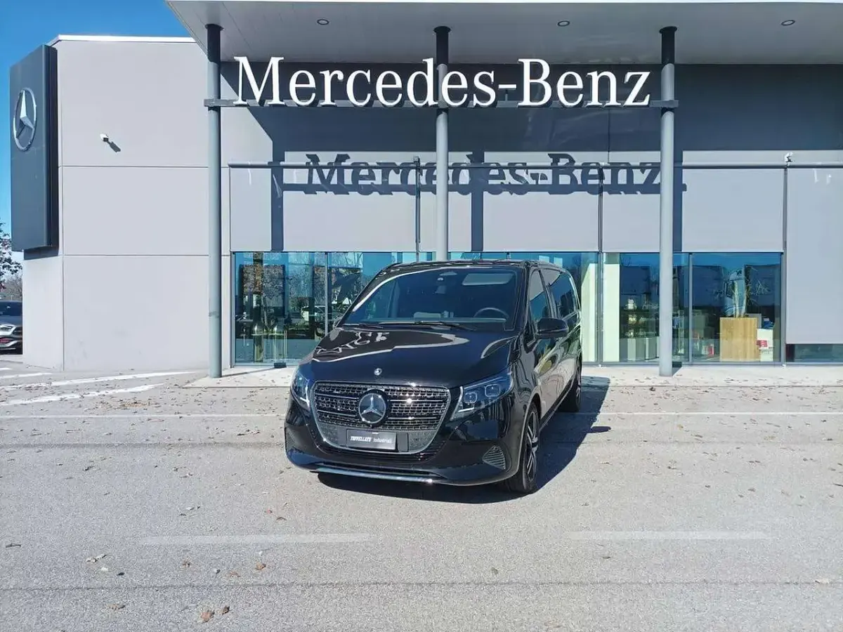 Occasion Mercedes V250 Avantgarde 190 ch (139 kW) 2025 Rouge Monospace