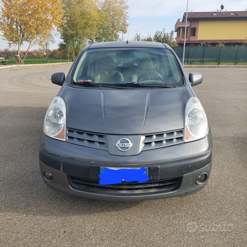 Usata Nissan Note Acenta 88 CV (64 kW) 2006 Nero Monovolume