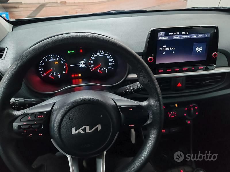 Usata Kia Picanto Comfort 67 CV (49 kW) 2022 Bianco Utilitaria