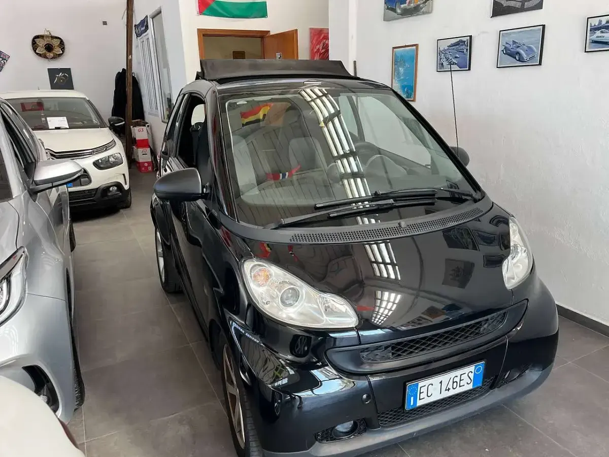 Usata Smart ForTwo Cabrio Pulse 71 CV (52 kW) 2010 Nero Cabrio