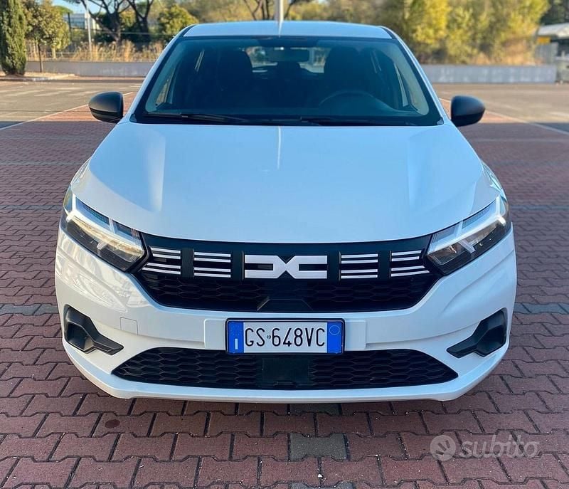 Usata Dacia Sandero Acces 91 CV (66 kW) 2024 Bianco Berlina