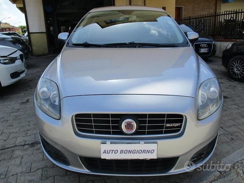 Usata Fiat Croma Emotion 150 CV (110 kW) 2008 Rosso Station wagon