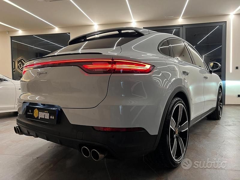 Usata Porsche Cayenne 340 CV (250 kW) 2019 Bianco SUV