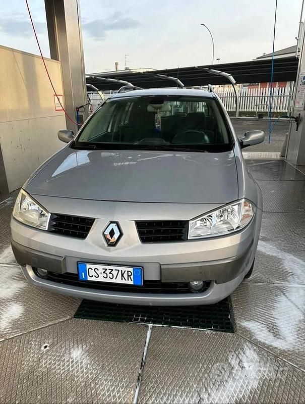 Usata Renault Mégane GrandTour 120 CV (88 kW) 2003 Grigio Station wagon
