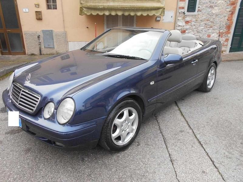 Blu/azzurro Usata 1999 Mercedes CLK200 Cabrio | 8500 € (Buon prezzo) - Immagine 1/4