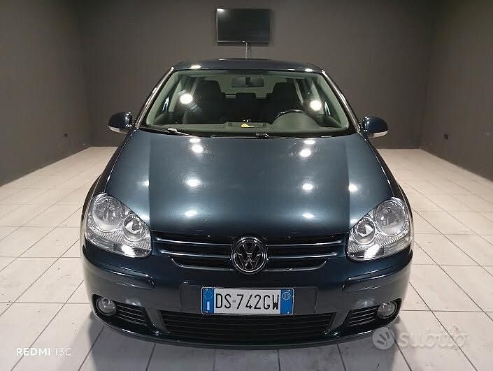 Usata VW Golf VI Comfortline 102 CV (75 kW) 2008 Grigio Utilitaria