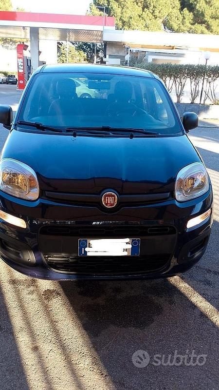 Usata Fiat Panda 69 CV (50 kW) 2018 Blu Berlina