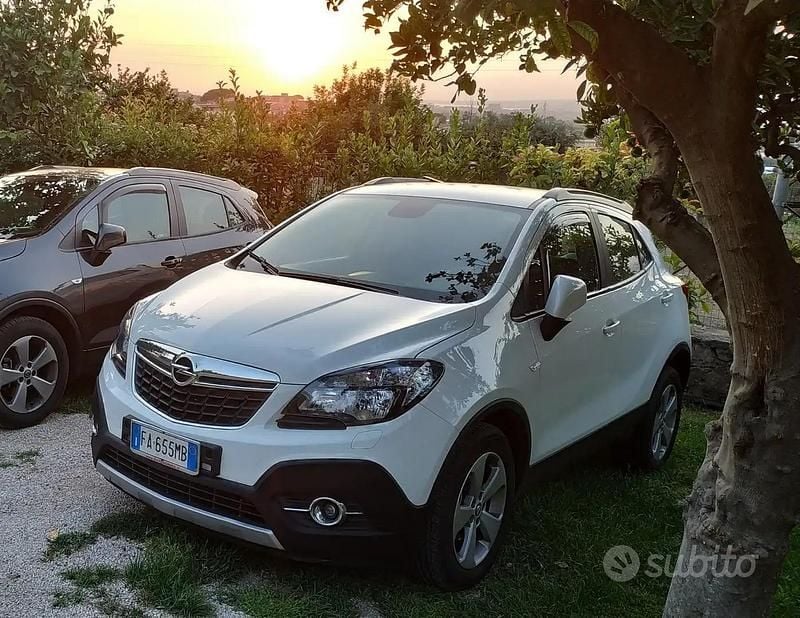 Usata Opel Mokka 140 CV (102 kW) 2016 Bianco SUV