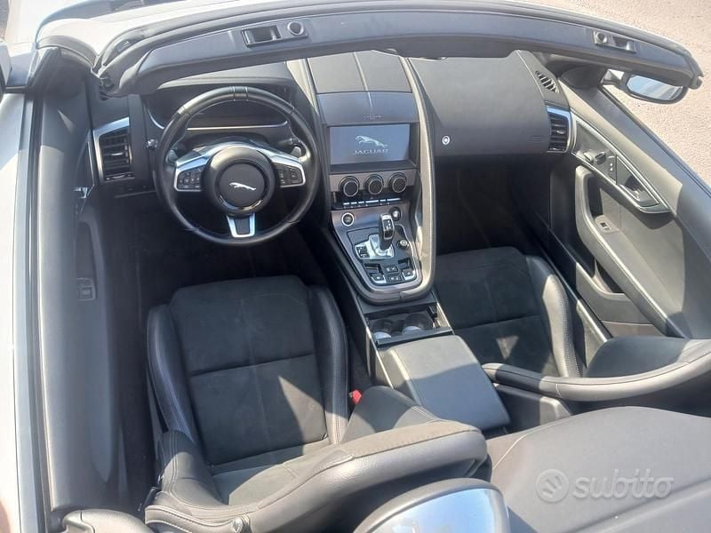 Usata Jaguar F-Type R-Dynamic 301 CV (221 kW) 2021 Bianco Cabrio